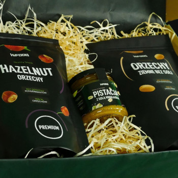 Zestaw prezentowy Krem z pistacji z solą Orzechy Laskowe i Ziemne