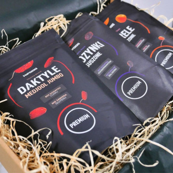 Prezent dla Przyjaciela, Daktyle, Rodzynki Crimson i Morela Naturalna